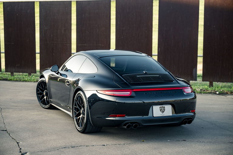 Porsche 991 Carrera 4 GTS