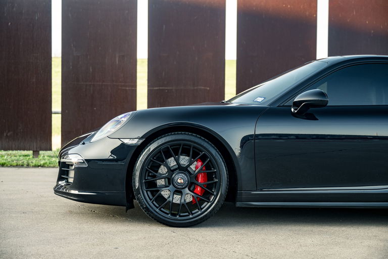 Porsche 991 Carrera 4 GTS