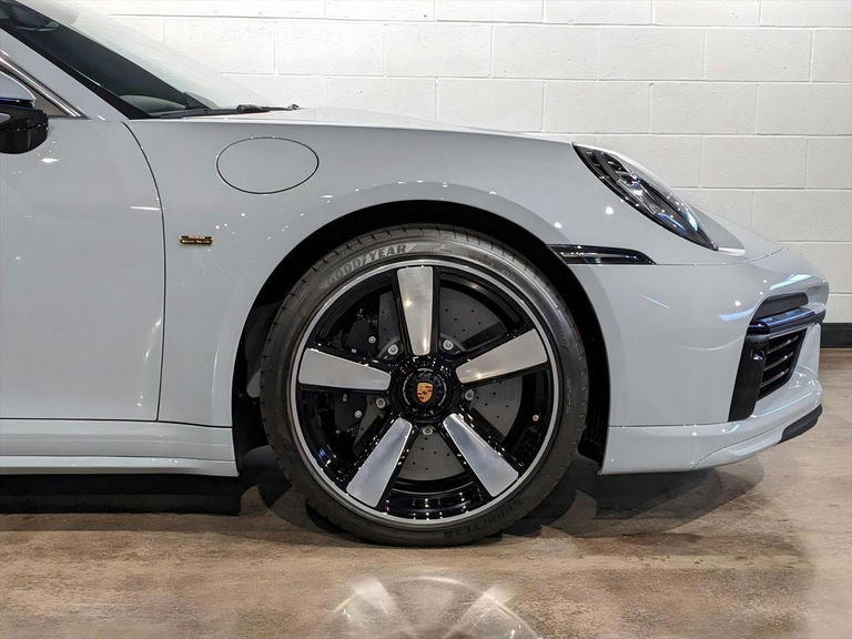 Porsche 992 Sport Classic