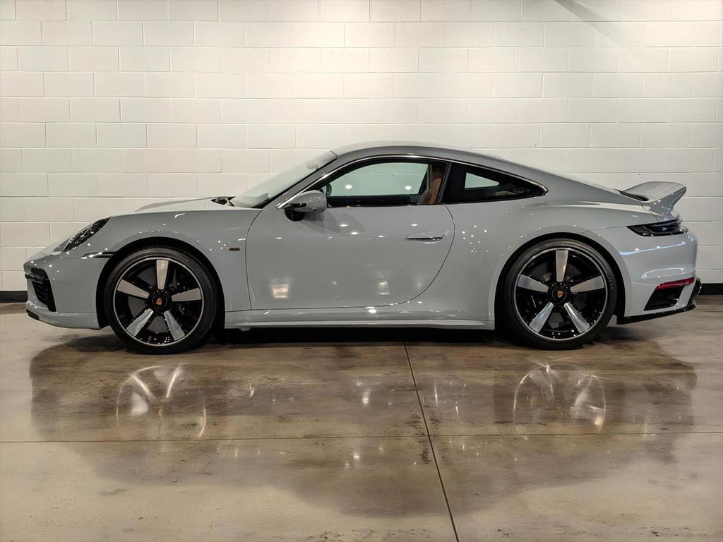 Porsche 992 Sport Classic