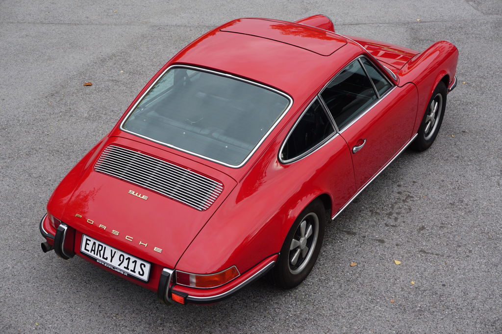 Porsche 911 E