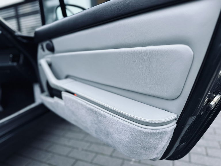 Porsche 993 Carrera 4