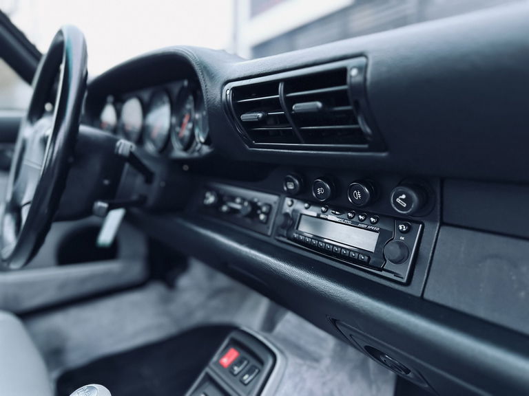 Porsche 993 Carrera 4