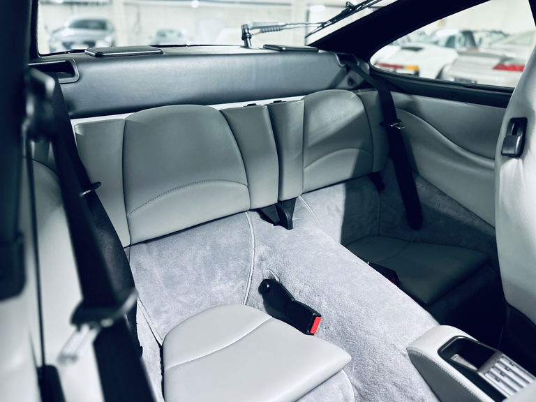 Porsche 993 Carrera 4