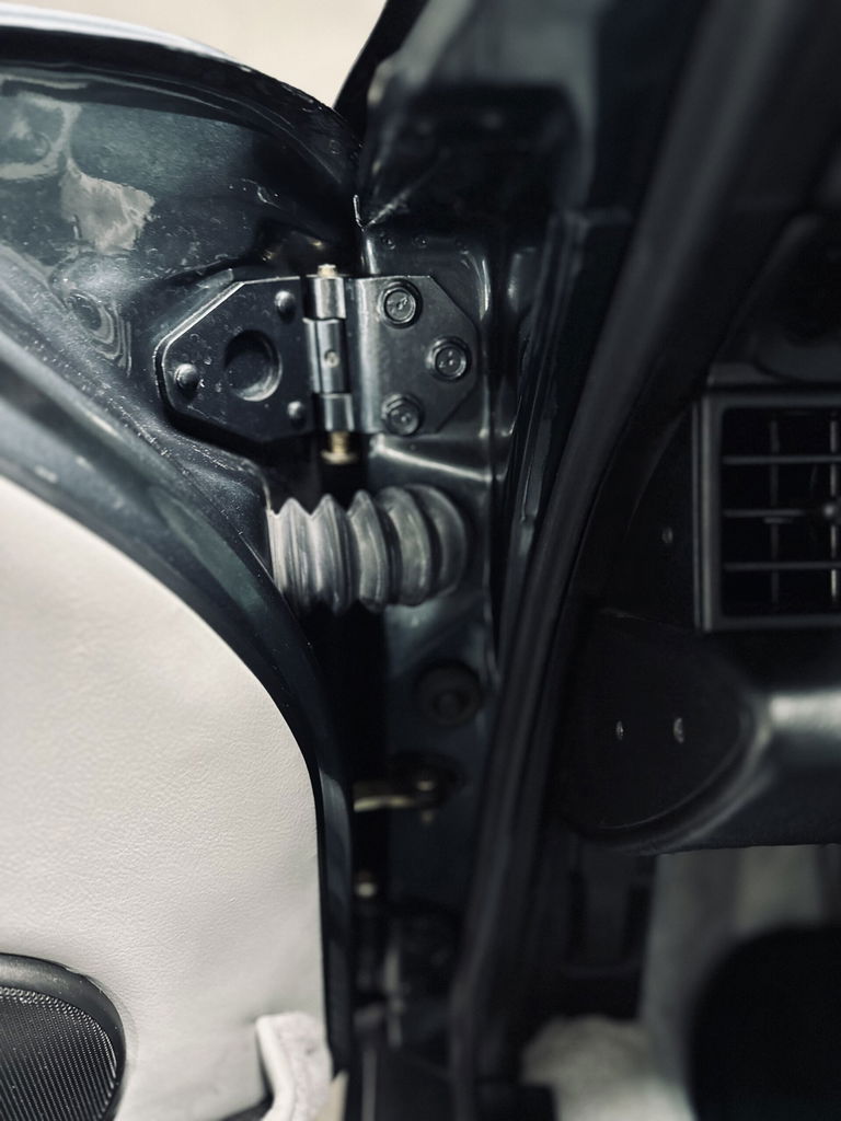 Porsche 993 Carrera 4