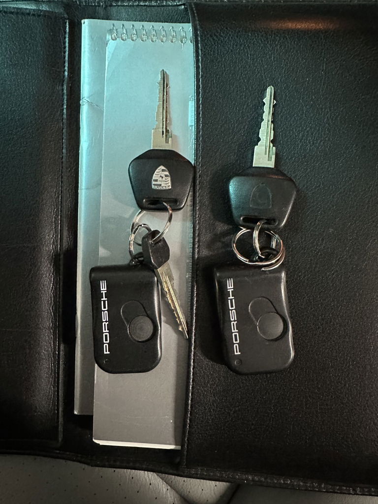 Porsche 993 Carrera 4