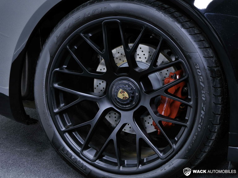 Porsche 991 Carrera GTS