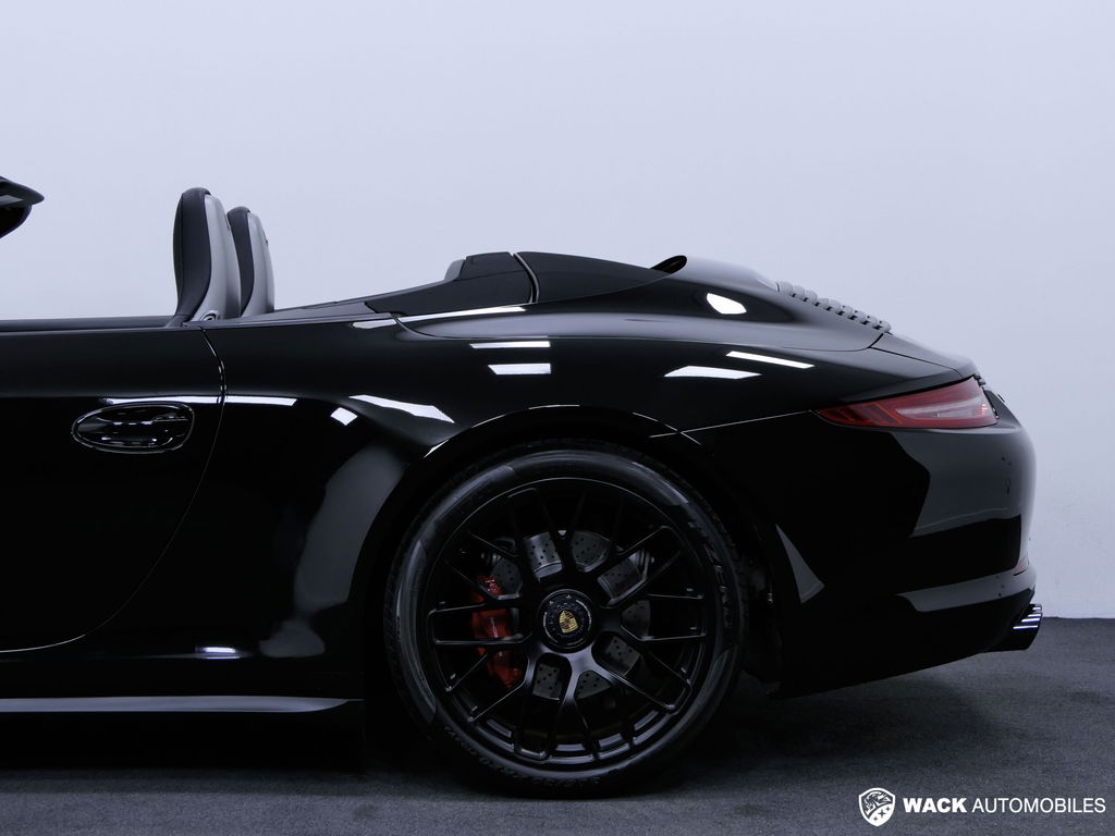 Porsche 991 Carrera GTS