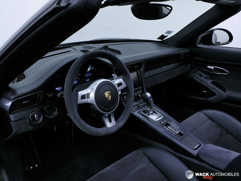 Porsche 991 Carrera GTS