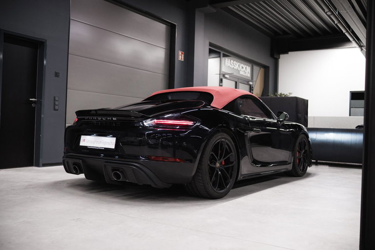 Porsche 718 Spyder
