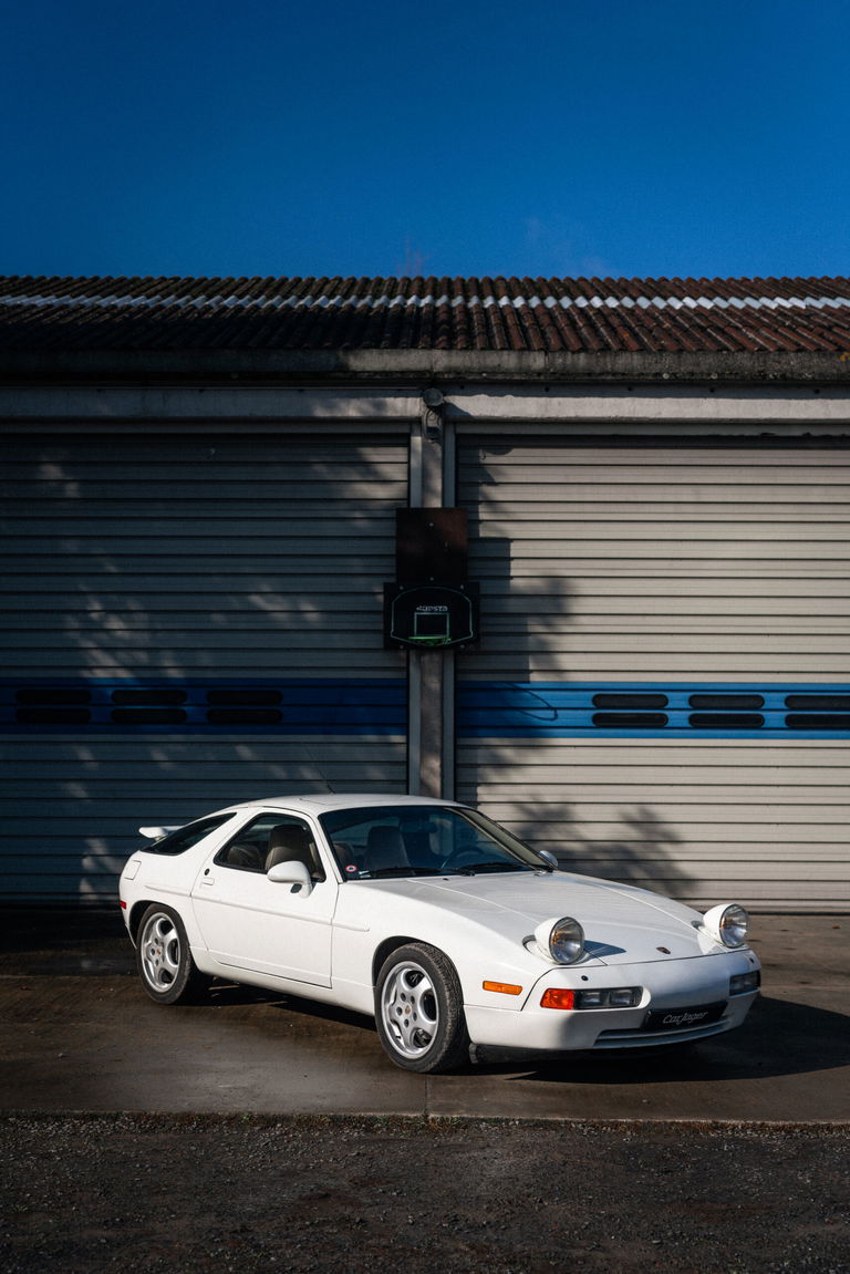 Porsche 928 S4