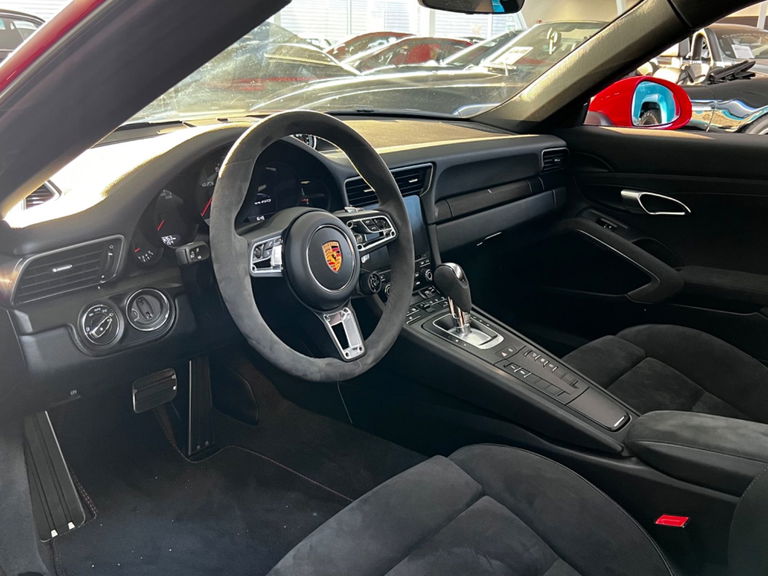 Porsche 991.2 Carrera 4 GTS