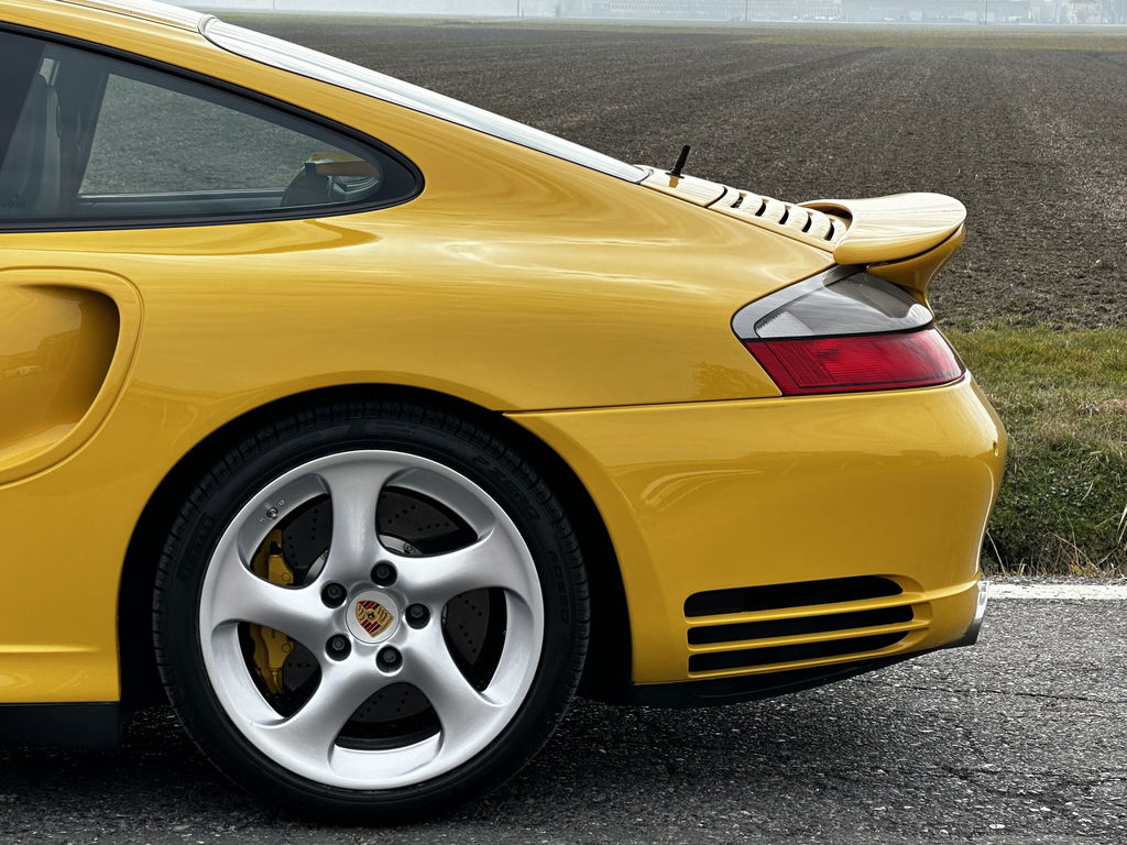Porsche 996 Turbo