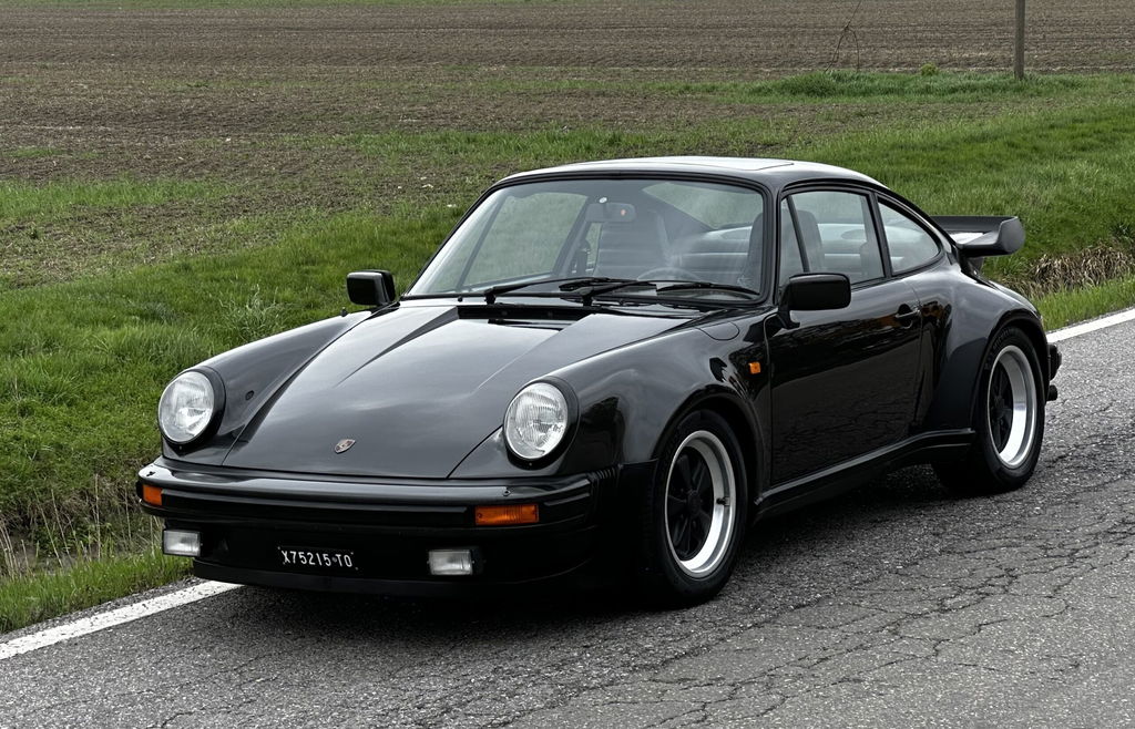 Porsche 911 Turbo 3.3