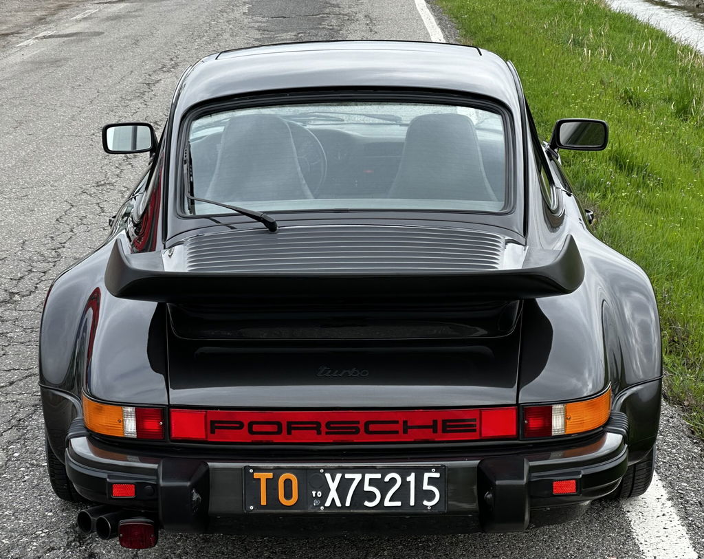 Porsche 911 Turbo 3.3