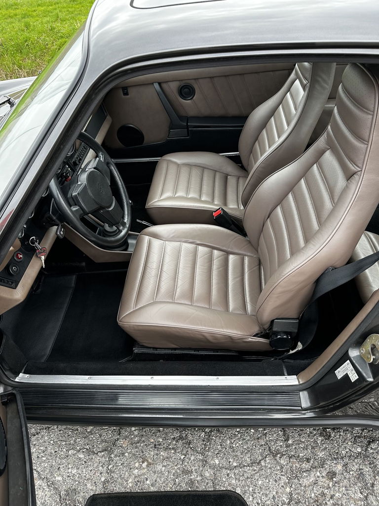 Porsche 911 Turbo 3.3