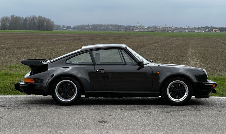 Porsche 911 Turbo 3.3