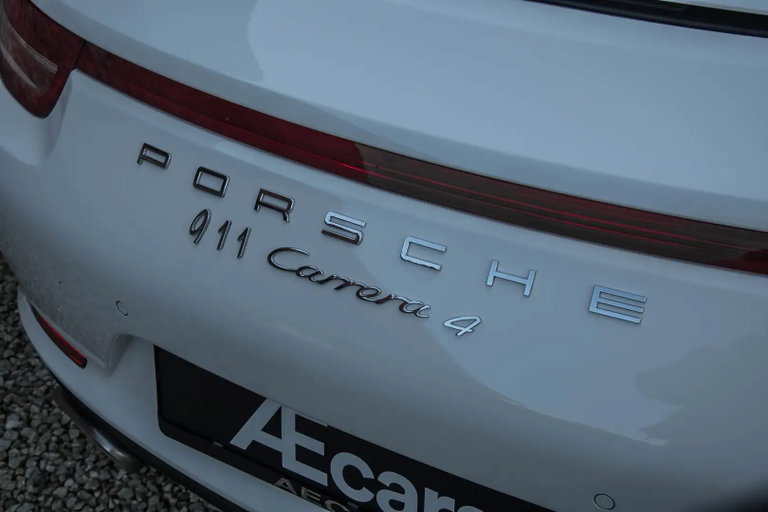 Porsche 991 Carrera 4