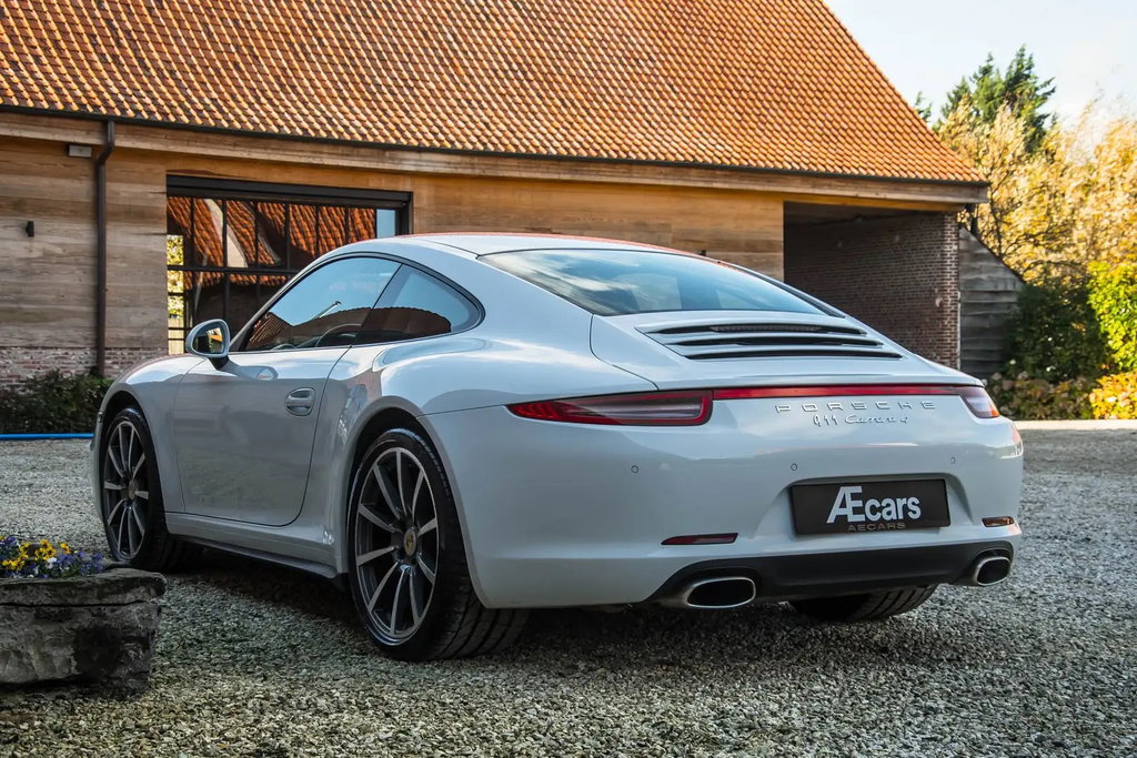 Porsche 991 Carrera 4