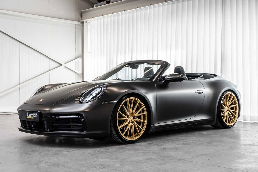Porsche 992 Carrera