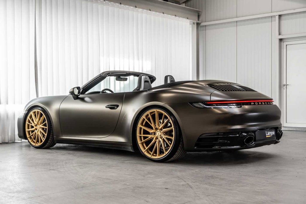 Porsche 992 Carrera