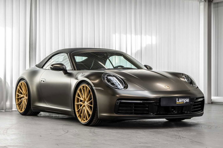 Porsche 992 Carrera