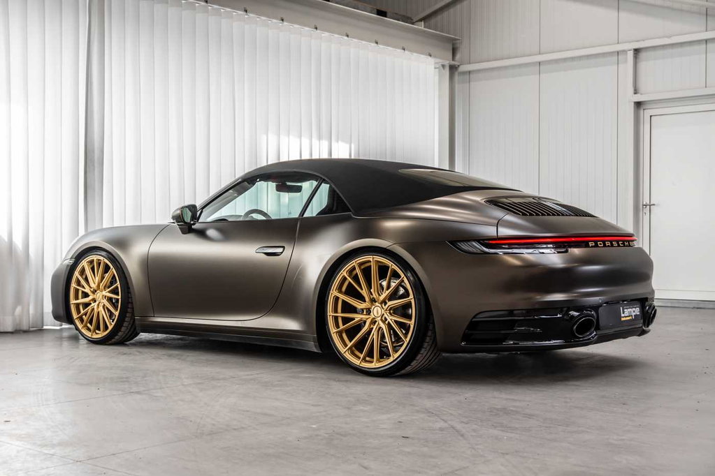 Porsche 992 Carrera
