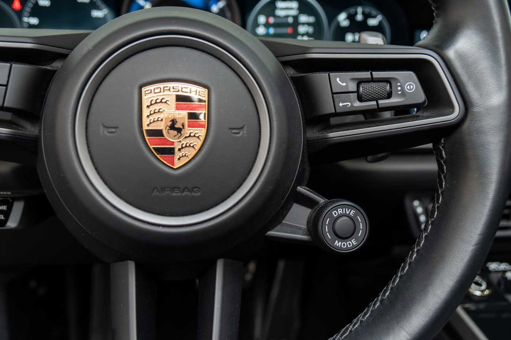 Porsche 992 Carrera