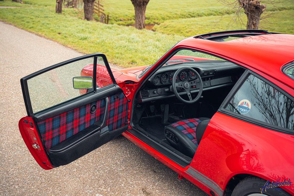 Porsche 911 Carrera 3.2