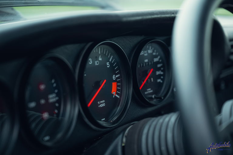 Porsche 911 Carrera 3.2