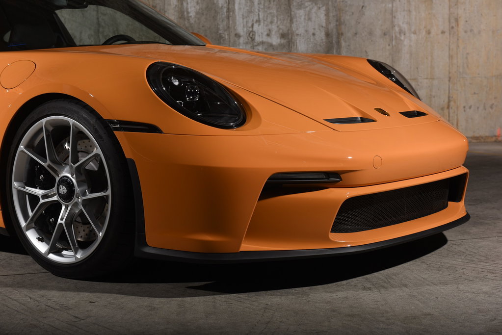 Porsche 992 GT3 Touring