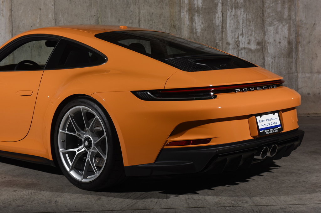 Porsche 992 GT3 Touring