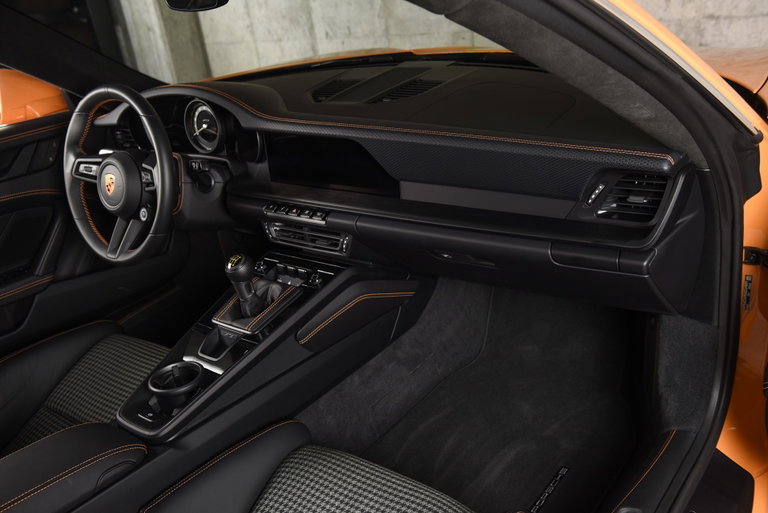 Porsche 992 GT3 Touring