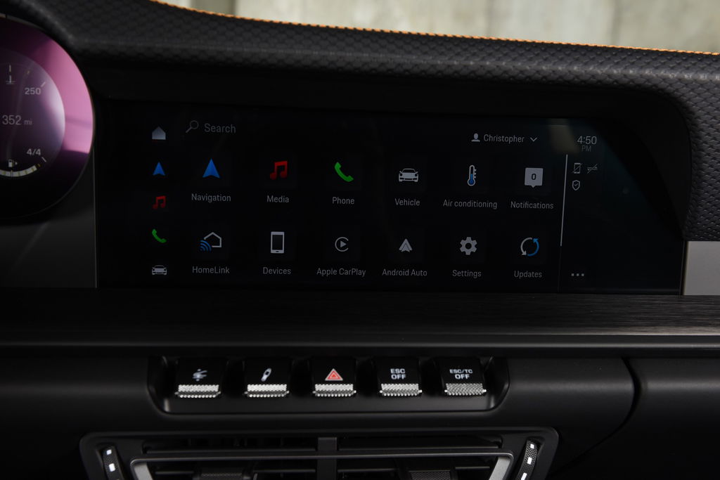 Porsche 992 GT3 Touring