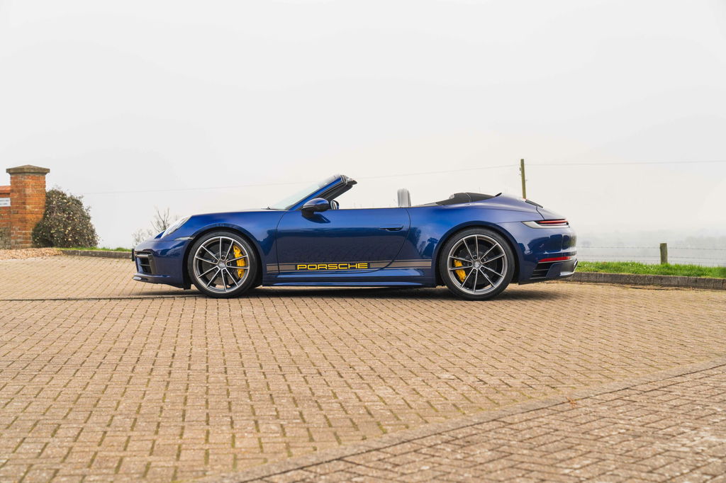 Porsche 992 Carrera 4S