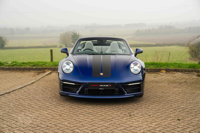 Porsche 992 Carrera 4S