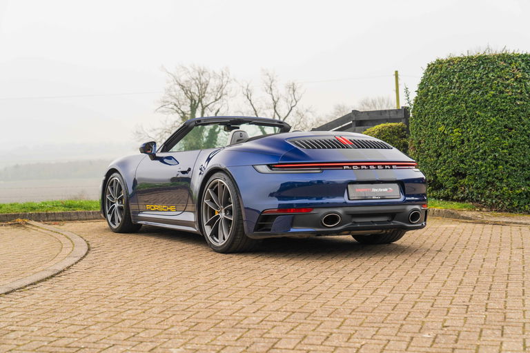 Porsche 992 Carrera 4S