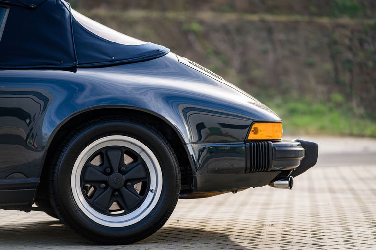 Porsche 911 Carrera 3.2