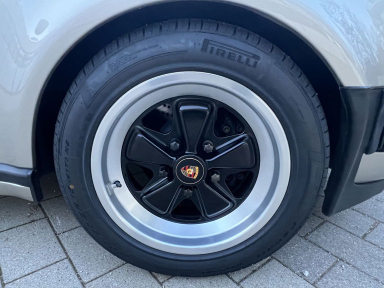 Porsche 911 Carrera 3.2 WTL