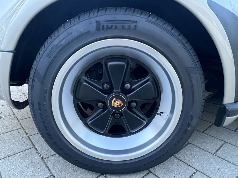 Porsche 911 Carrera 3.2 WTL