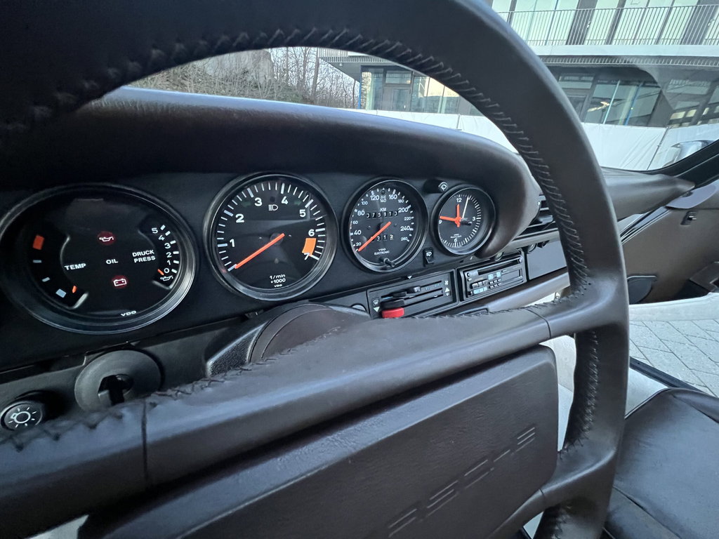 Porsche 911 Carrera 3.2 WTL