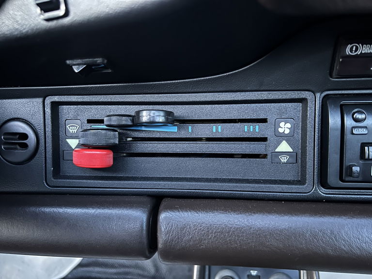 Porsche 911 Carrera 3.2 WTL