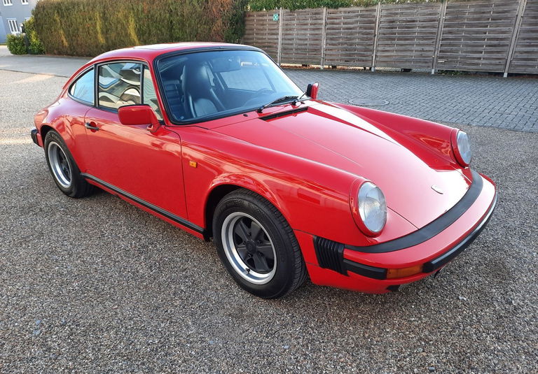Porsche 911 Carrera 3.2