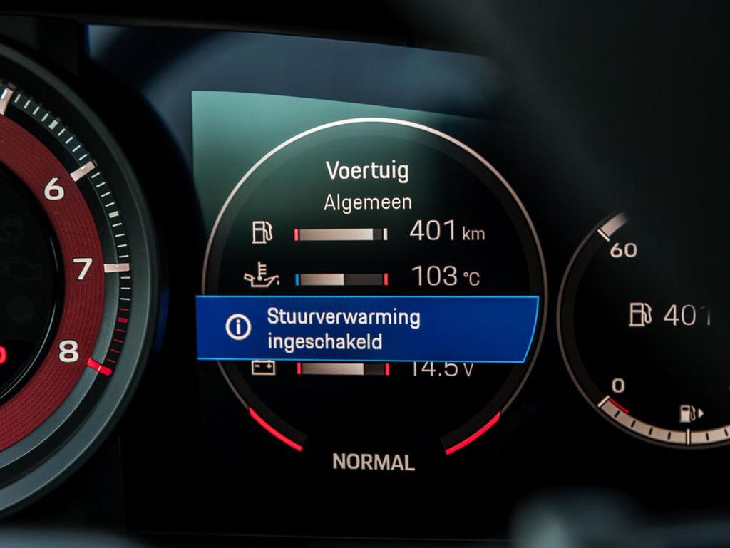 Porsche 992 Carrera 4 GTS