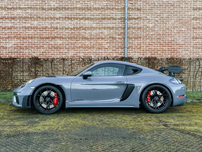Porsche 718 Cayman GT4 RS