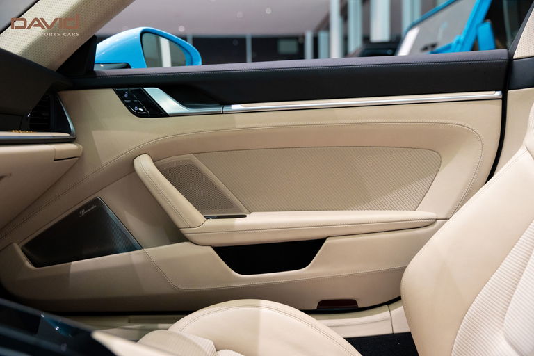 Porsche 992 Heritage Design Edition