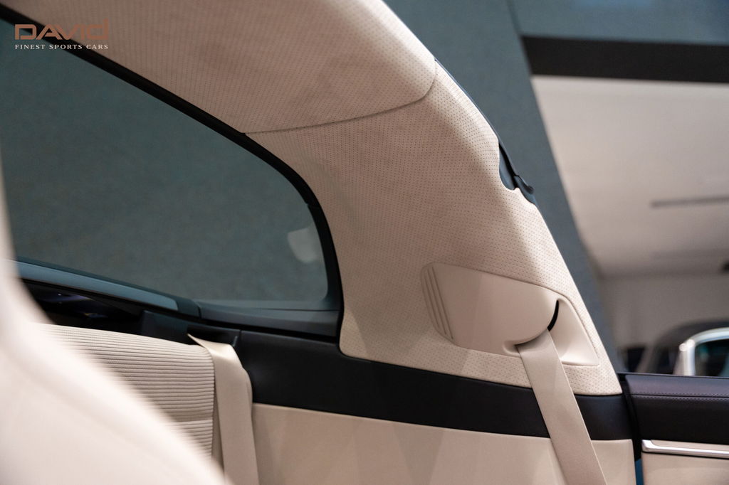 Porsche 992 Heritage Design Edition