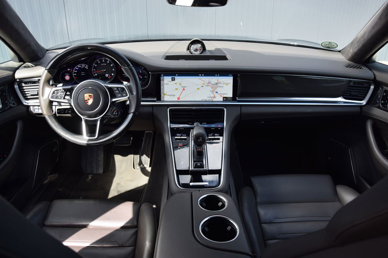 Porsche Panamera GTS