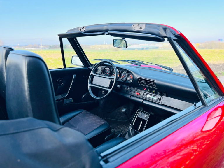 Porsche 911 Carrera 3.2