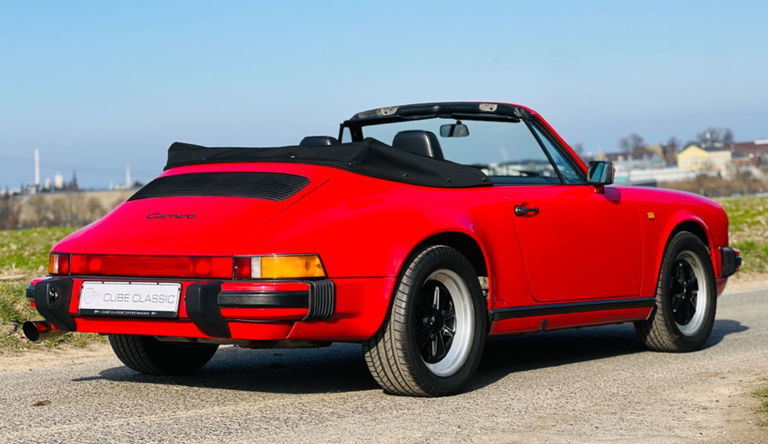 Porsche 911 Carrera 3.2